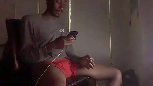 Snapshot of ITSONLYKENNY chatting on September 2025 03:41:02 AM ITSONLYKENNY online show from September 2025 03:41:02 AM