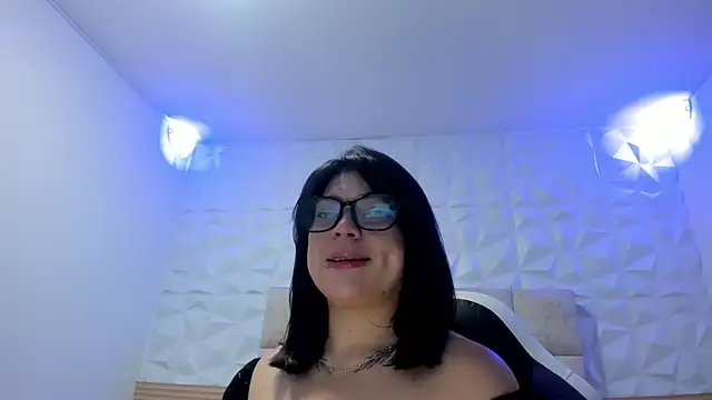 PauletteJ online show from April 2026 11:33:01 AM