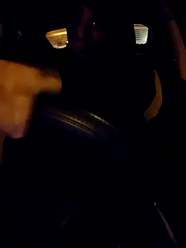 J0nyhson online show from November 2025 04:36:01 AM