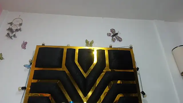 Helennahot online show from October 2025 05:13:02 PM