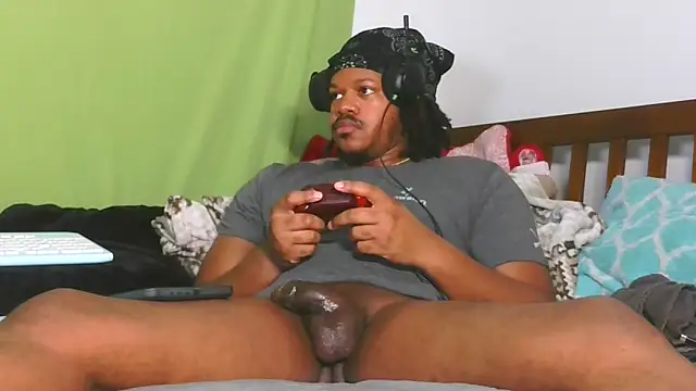 Snapshot of Carolinayoungin chatting on November 2025 12:16:02 AM Carolinayoungin online show from November 2025 12:16:02 AM