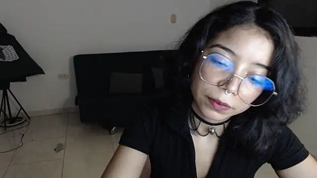 Snapshot of Putaku_San chatting on November 2025 03:39:01 AM Putaku San online show from November 2025 03:39:01 AM