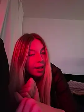 VeraSerephina online show from March 2025 12:08:01 AM