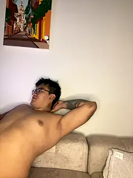 Snapshot of AgathaGeorgiou chatting on October 2025 10:43:02 PM AgathaGeorgiou online show from October 2025 10:43:02 PM