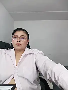 KathieBurning online show from February 2026 09:44:02 PM