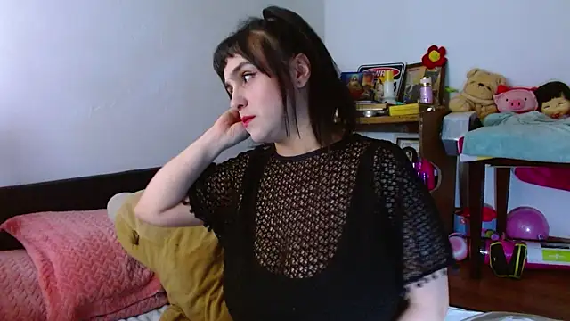 Snapshot of collette_beaufoy_ chatting on July 2026 12:15:02 AM collette beaufoy online show from July 2026 12:15:02 AM