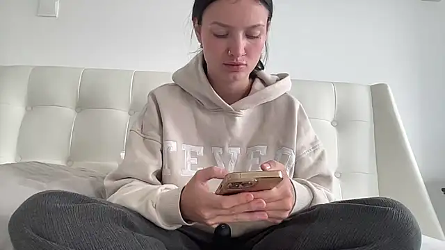 Snapshot of mariemelissah chatting on December 2025 08:18:01 AM mariemelissah online show from December 2025 08:18:01 AM