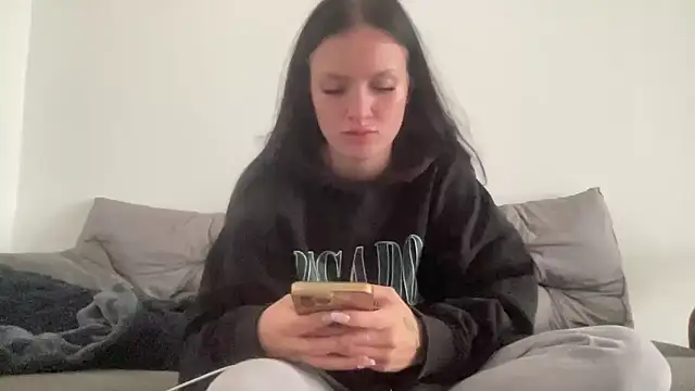 mariemelissah online show from February 2026 10:11:02 AM