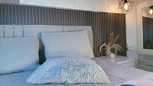 SHANONCLARK online show from March 2026 07:08:01 PM