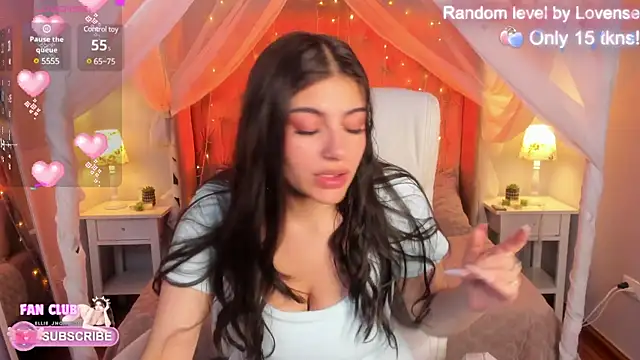 Ellie Jhonson   online show from March 2025 03:15:02 PM