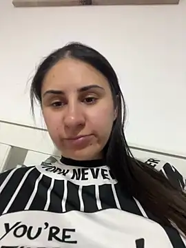 JenniferEdith online show from August 2026 06:44:01 PM
