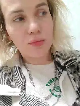 Snapshot of Linda_Gregory chatting on January 2025 01:31:02 AM Linda Gregory online show from January 2025 01:31:02 AM