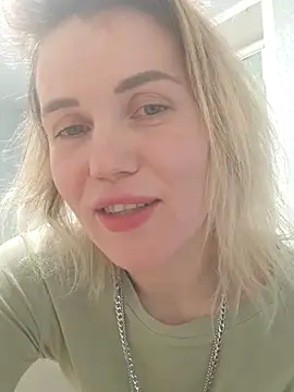 Snapshot of Linda_Gregory chatting on February 2025 01:22:01 AM Linda Gregory online show from February 2025 01:22:01 AM