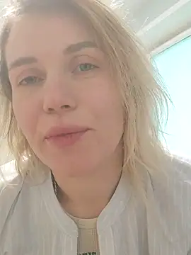 Snapshot of Linda_Gregory chatting on February 2025 11:11:02 PM Linda Gregory online show from February 2025 11:11:02 PM