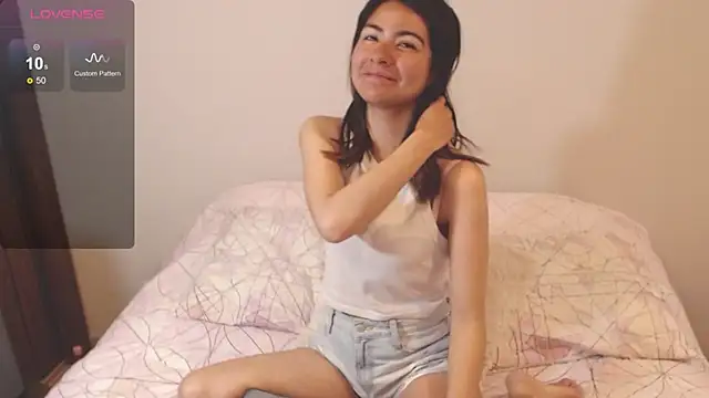 Snapshot of alice_middlee chatting on September 2025 02:52:02 PM alice middlee online show from September 2025 02:52:02 PM