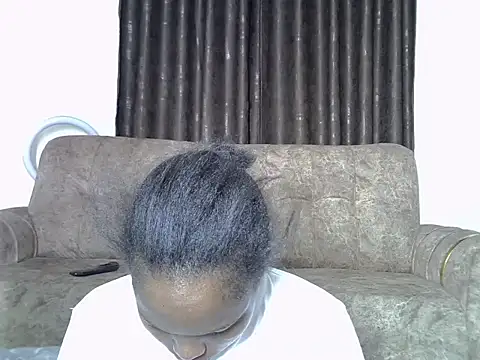 AurelAda online show from December 2025 12:09:02 AM