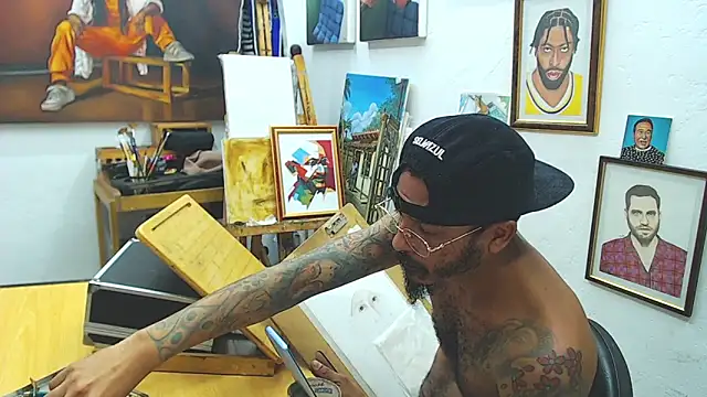 Snapshot of color_beat17 chatting on December 2024 07:48:02 PM color beat17 online show from December 2024 07:48:02 PM