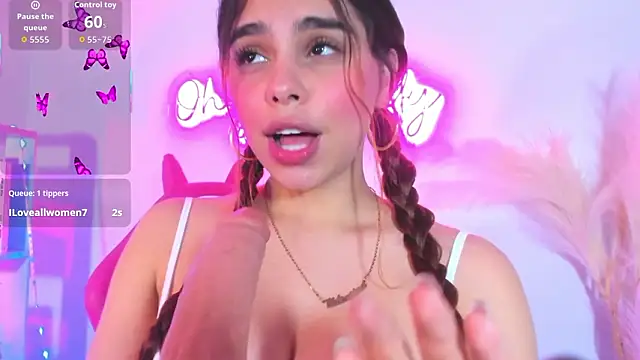 Snapshot of crisbell_lopez chatting on February 2026 12:39:01 AM crisbell lopez online show from February 2026 12:39:01 AM