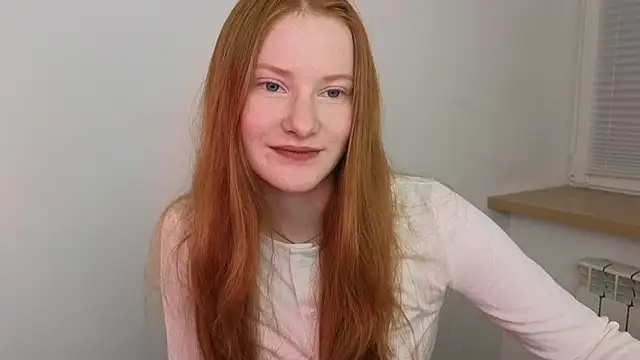 FiaMoor online show from November 2025 04:17:02 PM