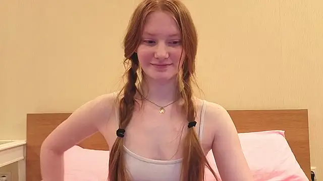 FiaMoor online show from March 2026 06:47:01 PM