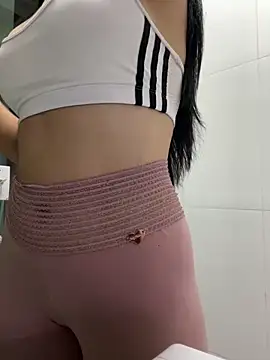 lupyta20 online show from October 2025 02:34:01 AM