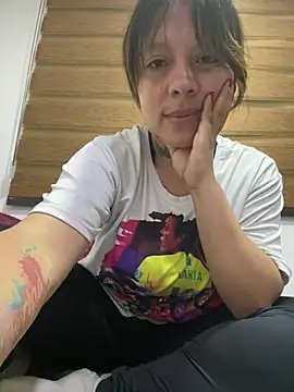 Bruja lu online show from January 2025 11:22:02 PM