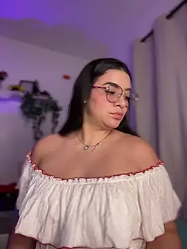 Lia flowers online show from January 2025 11:18:01 PM