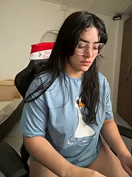 Lia flowers online show from November 2025 08:30:01 PM