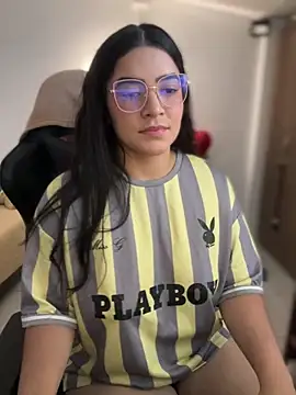 Lia flowers online show from March 2026 09:06:01 PM