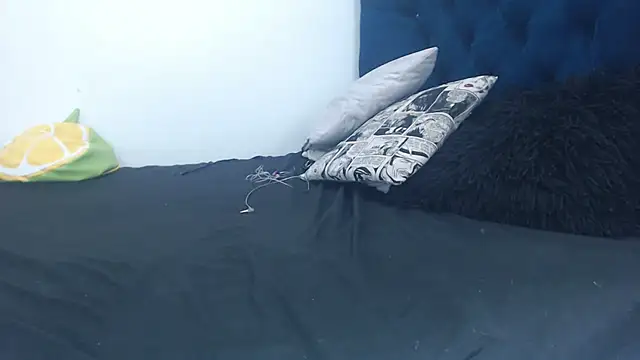 queenofwetqueens online show from November 2025 05:13:02 PM