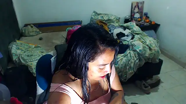 Snapshot of AmaraRoberts420 chatting on October 2025 02:08:01 AM AmaraRoberts420 online show from October 2025 02:08:01 AM