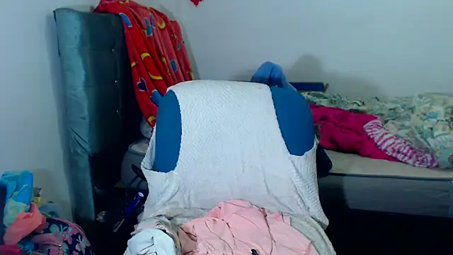 Snapshot of AmaraRoberts420 chatting on December 2025 02:06:02 AM AmaraRoberts420 online show from December 2025 02:06:02 AM