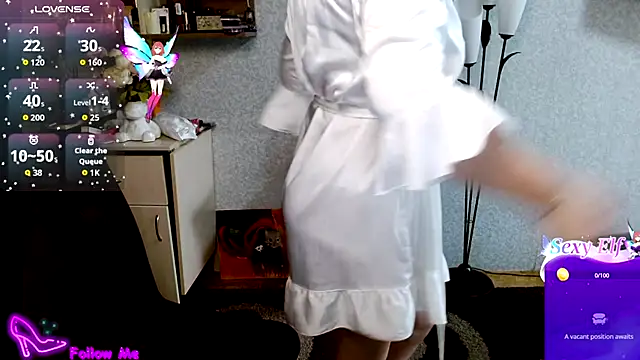 BeatriksS online show from April 2026 10:37:02 AM