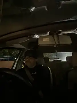 Dick 6inches online show from October 2025 12:40:02 PM