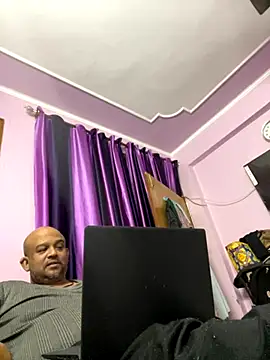 Dick 6inches online show from November 2025 01:56:02 PM