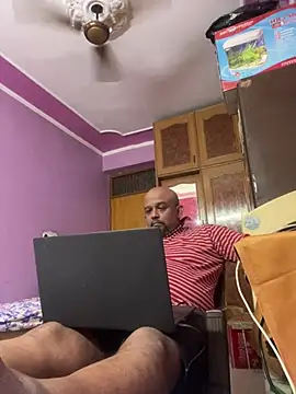 Snapshot of Dick_6inches chatting on June 2026 07:44:01 AM Dick 6inches online show from June 2026 07:44:01 AM