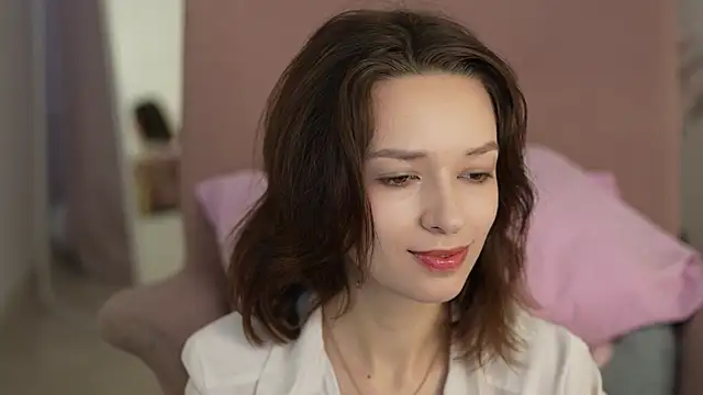 VivianLy  online show from January 2025 07:36:01 AM