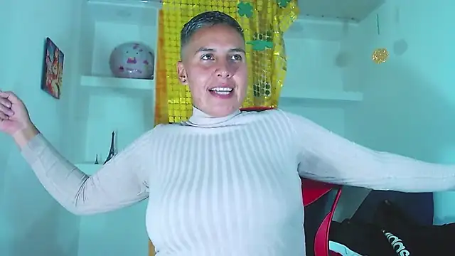 Yessi rousse online show from March 2025 08:15:02 PM