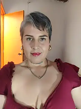 Snapshot of Yessi_rousse chatting on June 2026 01:54:02 PM Yessi rousse online show from June 2026 01:54:02 PM