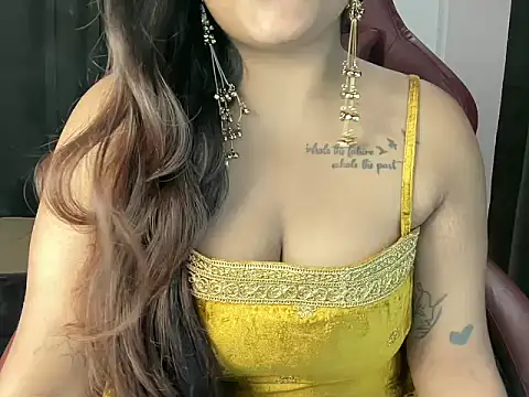 Snapshot of shanayaaa_1 chatting on June 2026 07:30:02 PM shanayaaa 1 online show from June 2026 07:30:02 PM