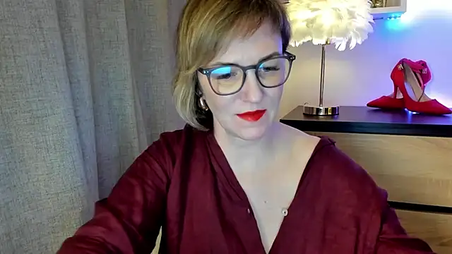 feliziaDesire online show from October 2025 12:49:01 PM