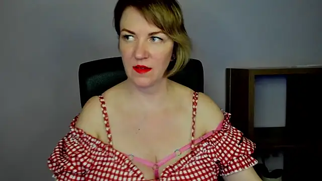 feliziaDesire online show from April 2026 01:29:02 PM