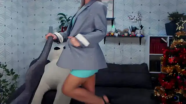 MillaXQueen online show from December 2025 02:57:02 PM