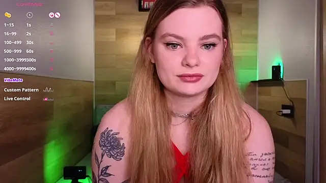 Snapshot of Hottie_Jane chatting on January 2025 07:09:02 PM Hottie Jane online show from January 2025 07:09:02 PM