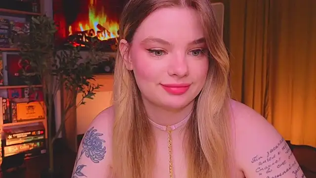 Snapshot of Hottie_Jane chatting on November 2025 12:58:02 PM Hottie Jane online show from November 2025 12:58:02 PM