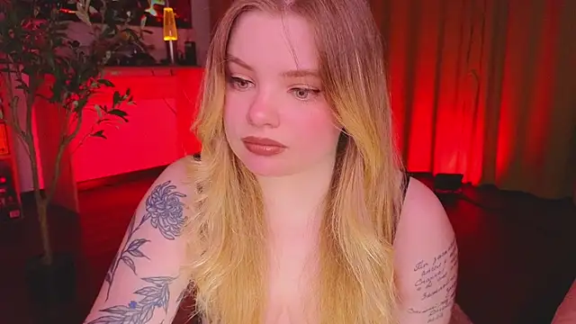 Snapshot of Hottie_Jane chatting on November 2025 05:34:02 PM Hottie Jane online show from November 2025 05:34:02 PM