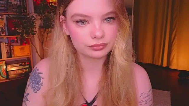 Snapshot of Hottie_Jane chatting on November 2025 05:26:01 PM Hottie Jane online show from November 2025 05:26:01 PM