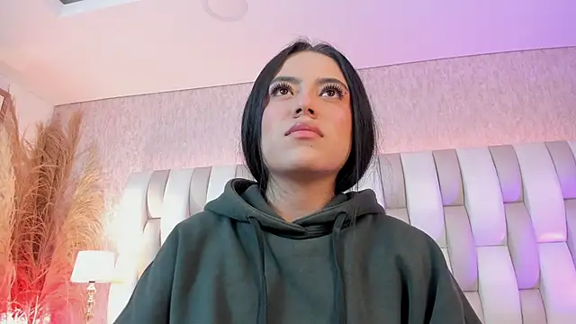 Rebeca jones online show from February 2026 12:12:01 PM