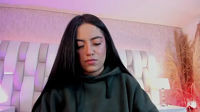 Rebeca jones online show from February 2026 12:24:02 PM