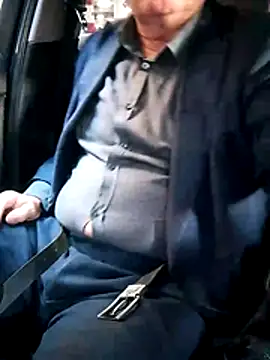 stiffandlubedxh online show from October 2025 07:32:01 AM